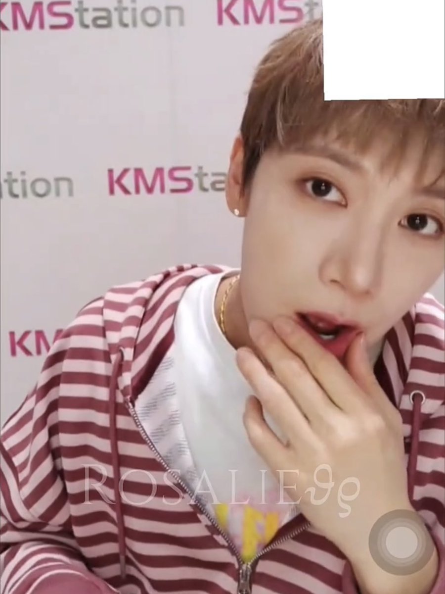 misskloss_1001's tweet photo. who allowed him to look that delish https://t.co/pnzyV198HU