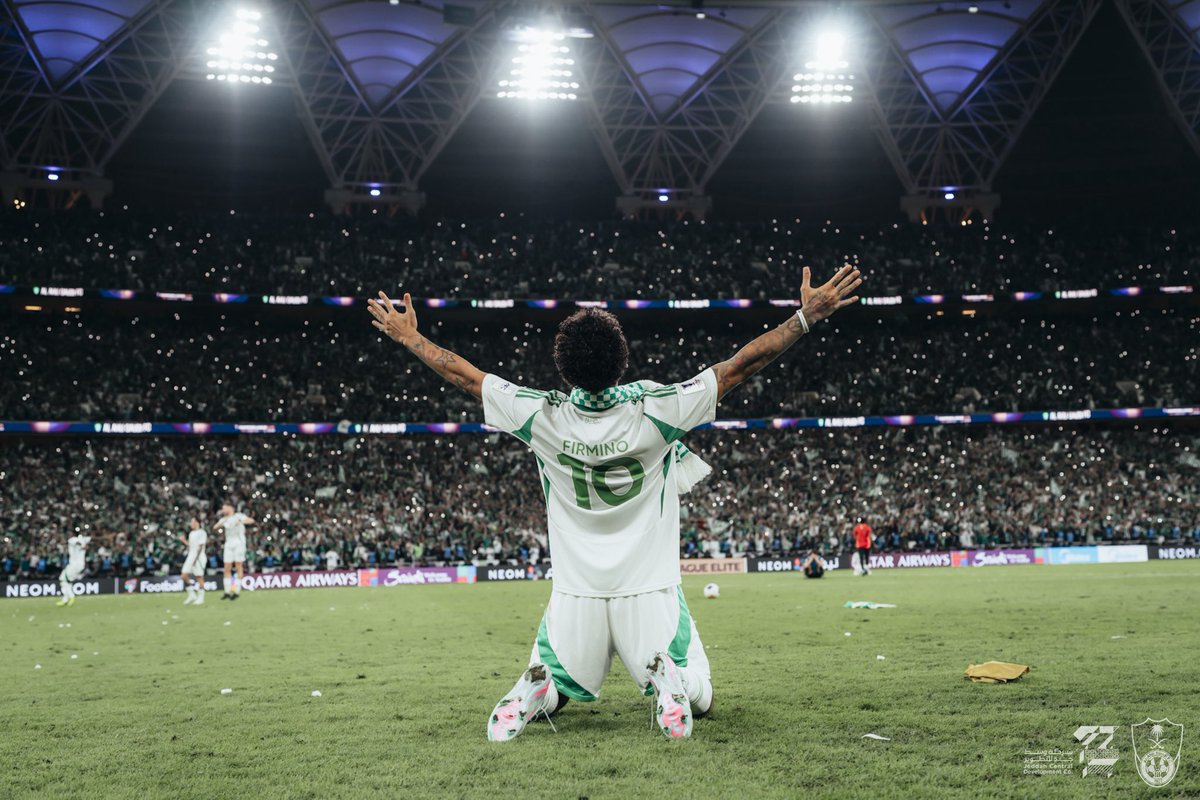 وانتهت قصة روبيرتو فيرمينو مع الأهلي 💚😢