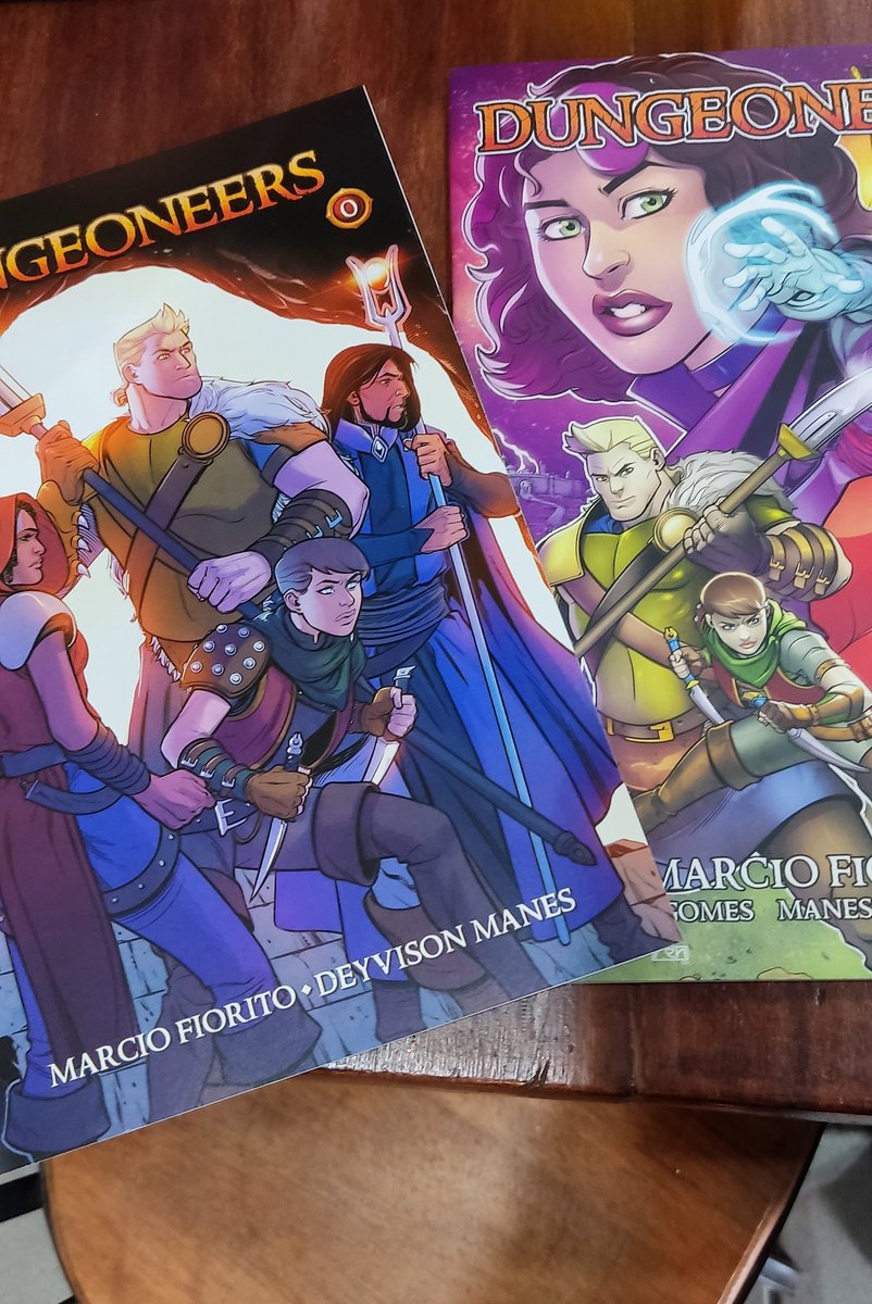 Mais um projeto apoiado, recebido e mais um sonho realizado de um artista extremamente talentoso, parabéns <a href="/marciofiorito/">Marcio Fiorito CCXP 25 Mesa D13</a> pelo capricho nos detlahes das artes, do enredo, do cuidado com a embalagem e da qualidade gráfica do HQ. Obrigado por proporcionar essa obra de arte para nós