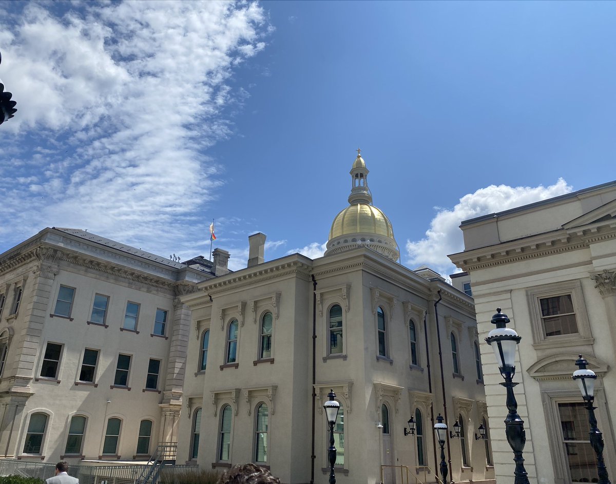 Jrsy1st's tweet image. This week, our interns hit the road to the Statehouse in Trenton!
From touring the Senate and Assembly chambers to standing in the Governor’s Foyer, they got a firsthand look at where the decisions shaping our state are made.
#Jersey1st #NJStatehouse #FutureLeaders
