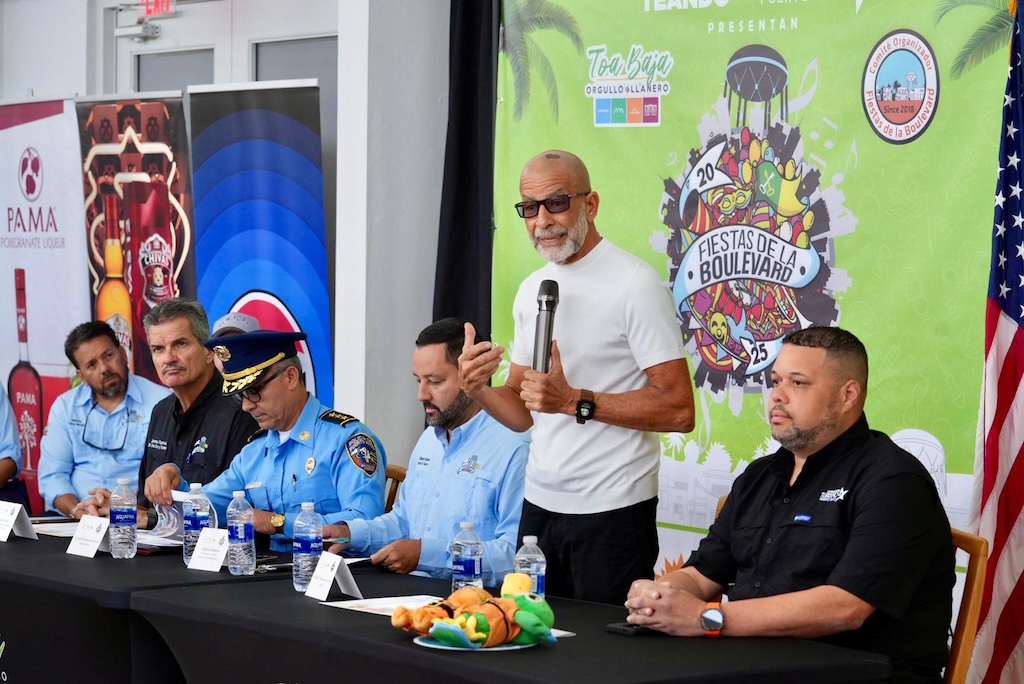 Toa Baja se prepara para recibir a miles de visitantes en las Fiestas de la Boulevard eyboricua.com/entretenimient…
