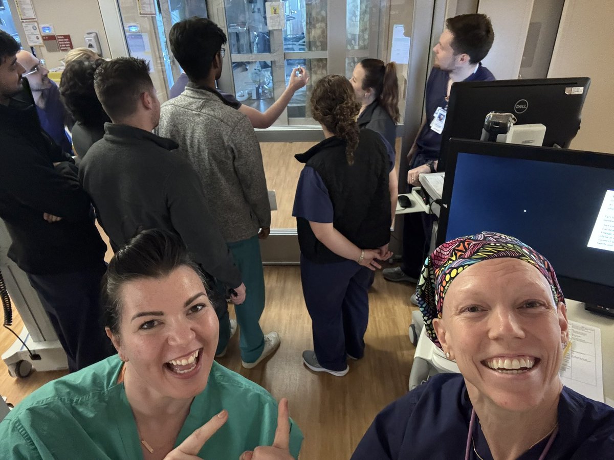 Learning about the different chest tube chambers from our awesome MS4 on STICU! <a href="/UTHealthACS/">UTHealthACS</a> <a href="/UTHealthSurg/">UTHealth Surgery</a>