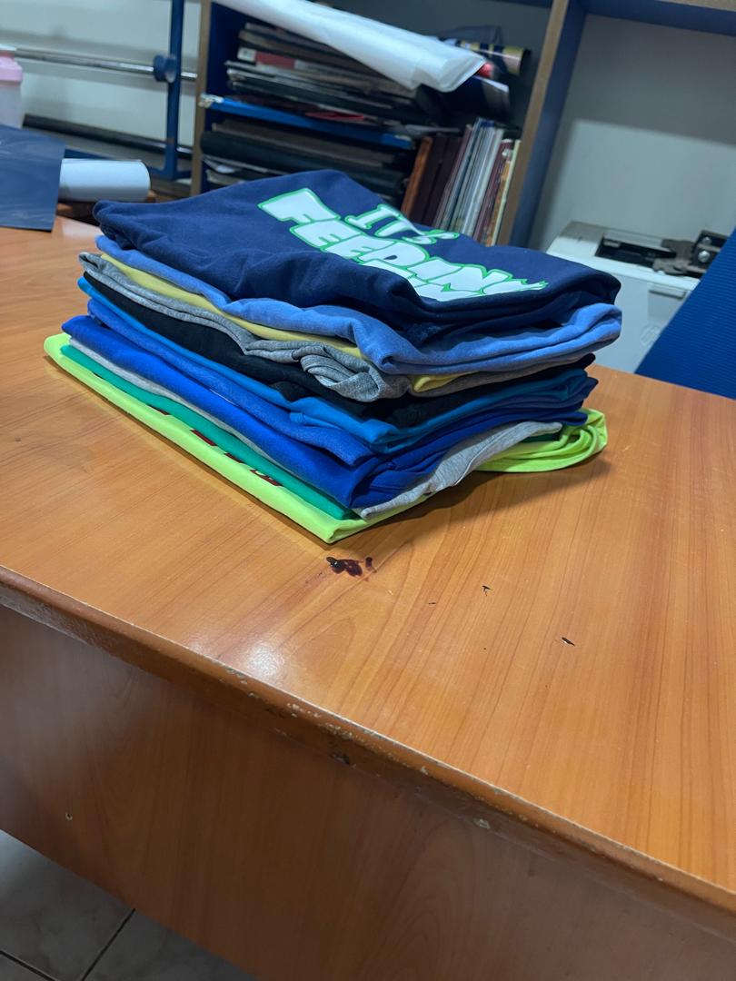 RevoltUg's tweet photo. Gym captioned vests available at your favourite gym fit Kaduuka at only a pocket damage of ugx 20k 

Call/ DM 0705924578 to order.

#REVOLT⚡ 
" Fit life and beyond "

#gymfits #vests #fitness #kampala #captions https://t.co/tEIm6Wio1h