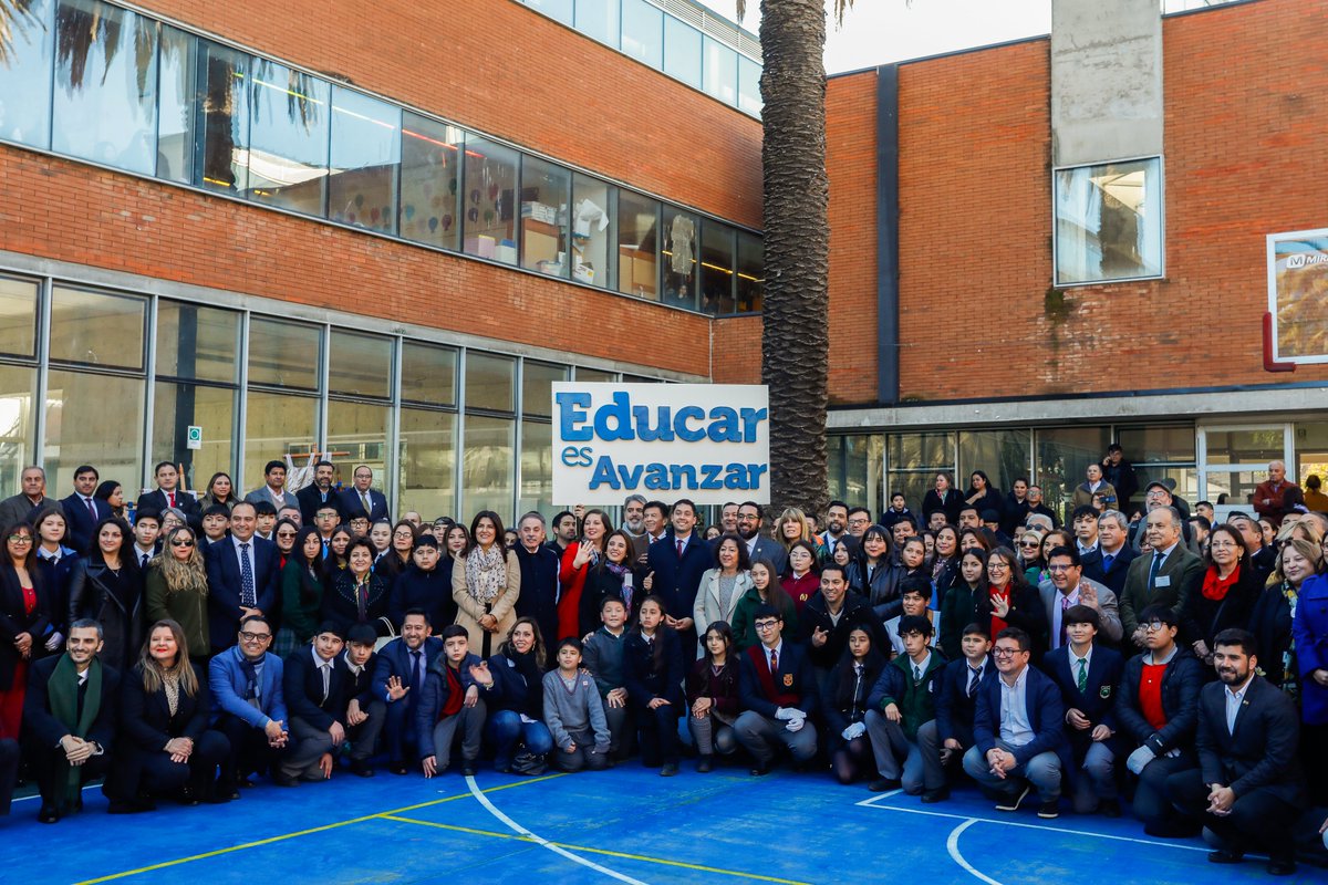 Cuenta Pública 2025 | Nuestras autoridades ya se encuentran desplegadas en la Región del Maule para este hito que repasa los avances de la cartera y el camino recorrido en materia educativa, para que la ciudadanía conozca el trabajo de la institución. #EducarEsAvanzar