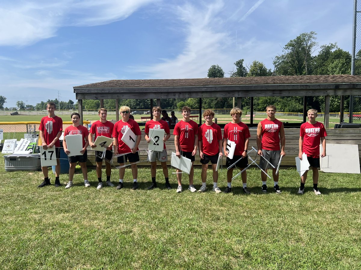 23adamoneill's tweet image. Thanks to all our @pottersfootball helping set up the Muddy Madness run for @StJude #ToLeadIsToServe