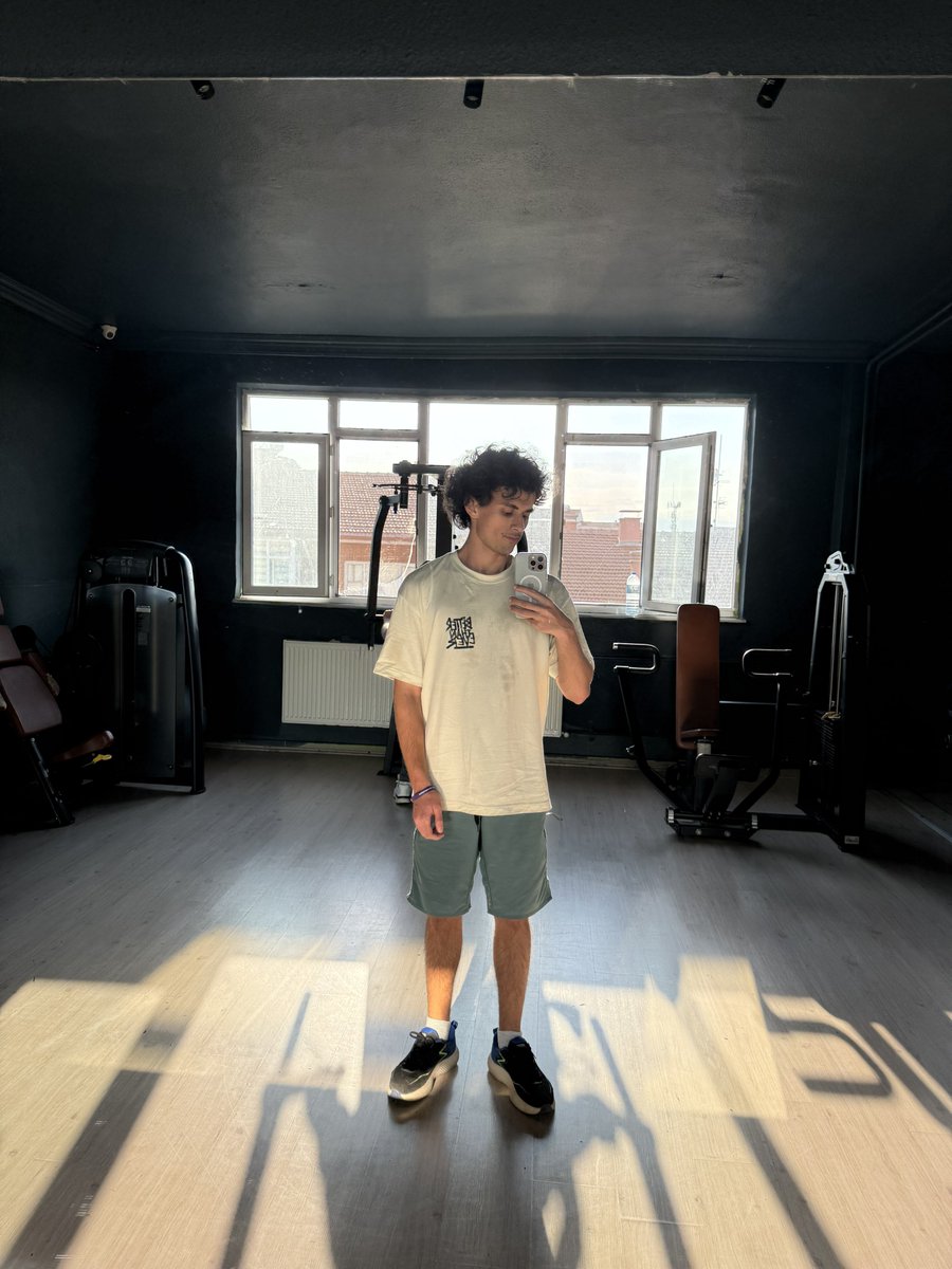 first gym since 2023🤸‍♂️

gymonad i feel good💜🗽

thx <a href="/Erkinovski/">Erkin ⨀</a> <a href="/wagmigently/">Karma</a> <a href="/sweets5ri/">𝚂𝚠𝚎𝚎𝚝𝓢𝓪𝓻𝓲 ♡</a> and <a href="/medusa_apple/">Medusa</a> for convincing me