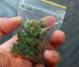 MBrassenstein's tweet image. His hands look like this so my hands can look like this