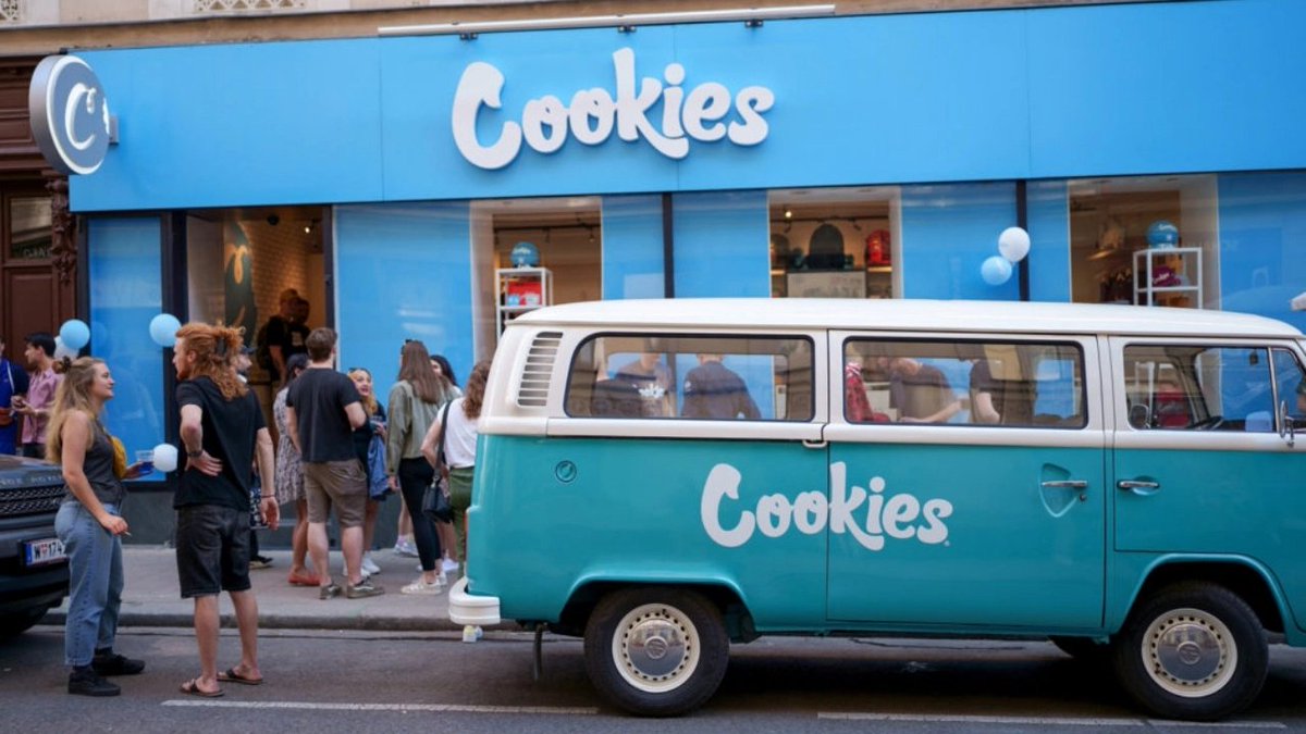 STONLY🔥FANS (@stonlyfans) on Twitter photo #Sesh in the <a href="/cookiesglobal/">Cookies 🍪</a> VW Bus #cannabisindustry #CookiesStrain <a href="/Harborside_Oak/">Harborside</a>
<a href="/WaveSkateNorCal/">Frankie Joseph</a> <a href="/Frankienorcal/">Frankie</a> <a href="/EmeraldCityTHC/">Green Life</a> #Bitcoin #Sesh in the <a href="/cookiesglobal/">Cookies 🍪</a> VW Bus #cannabisindustry #CookiesStrain <a href="/Harborside_Oak/">Harborside</a>
<a href="/WaveSkateNorCal/">Frankie Joseph</a> <a href="/Frankienorcal/">Frankie</a> <a href="/EmeraldCityTHC/">Green Life</a> #Bitcoin
