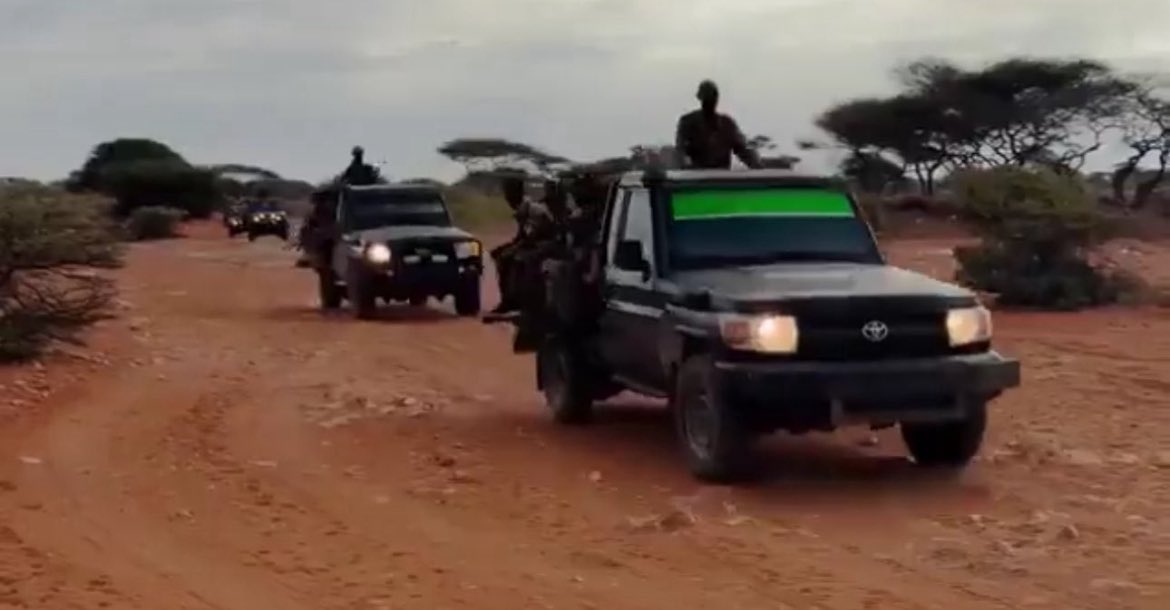 SuldanMohamed_'s tweet photo. #UPDATE: Clan militia from #Galmudug arrive in #Mahaas as local militia begin regrouping with ‘Liyuu’ support from Ethiopia.
It appears forces are rebuilding a defence line along Mahaas follows the fall of #Moqokori to al-Shabab
Still no comments/action from FGS ⤵️ https://t.co/H1LIULrXrr