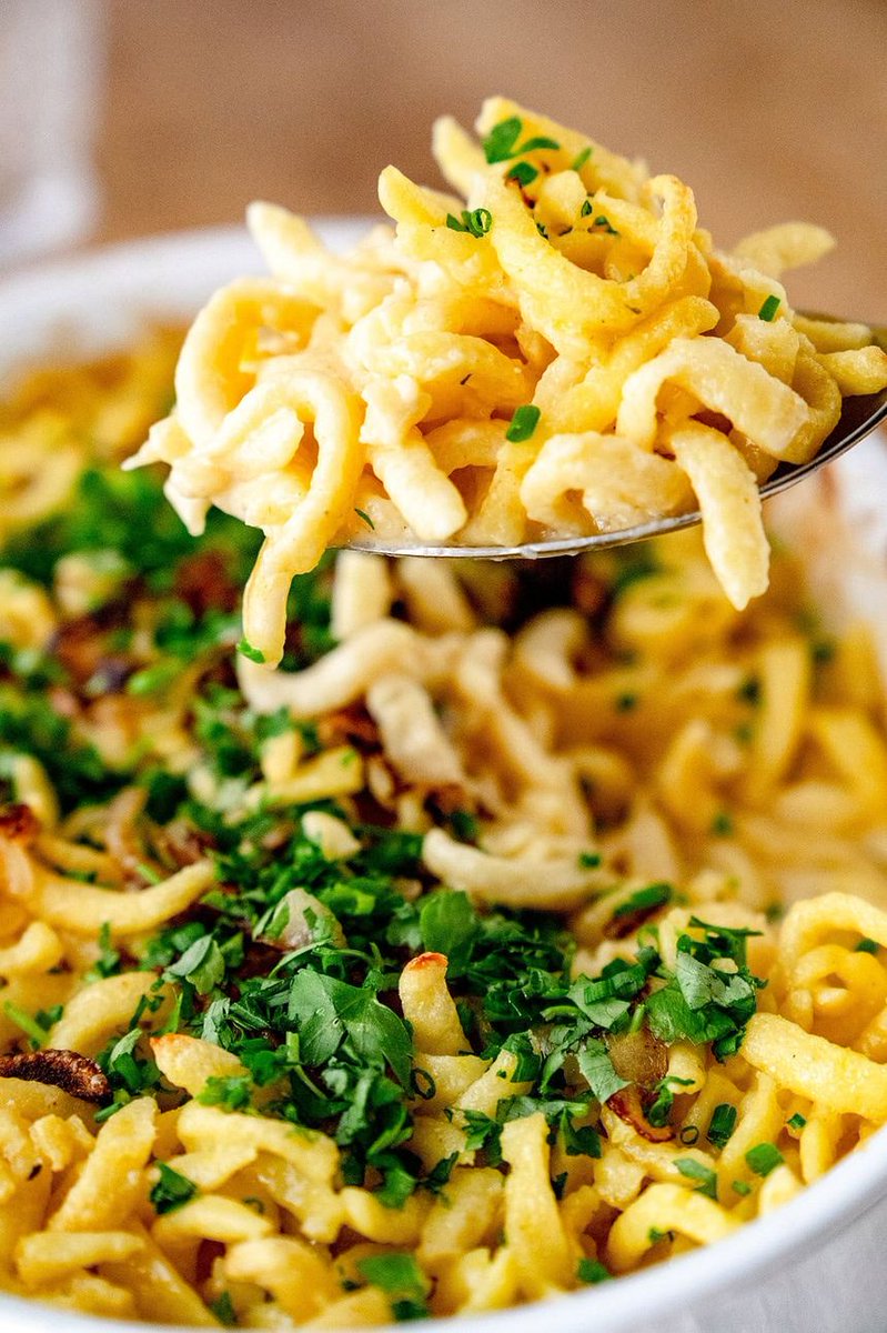 Making Käsespätzle

Sup