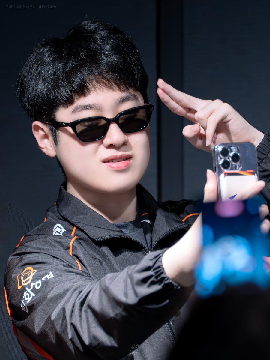 20250424_LCK (HLEvsBRO)

멋쟁이 😎

#Zeus #제우스 #최우제
