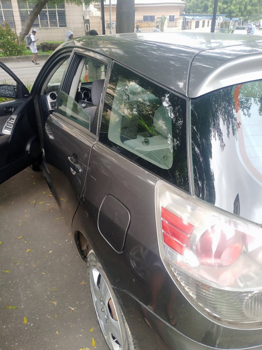 smithnelson19's tweet image. Relocation sale!!!!
Sharp Toyota matrix 2007 for sale, engine, gear in perfect 💯 condition
A/c working perfectly
Price 5m
Settlement 200k
Location Surulere Lagos
Call or Whatsapp 08032439877
