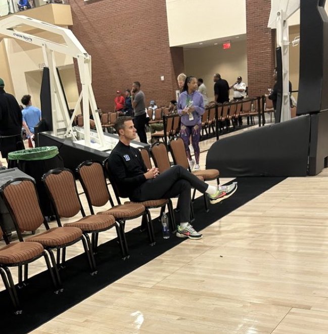 Illinois Sports Updates (@sports4illinois) on Twitter photo 2028 5⭐️ Brady Pettigrew shows full display with Duke Head Coach Jon Scheyer in attendance. 20pts, 4ast in 67-63 win. <a href="/BradyPettigreww/">Brady Pettigrew</a> <a href="/MeanstreetsEYB/">Nike Meanstreets</a> 2028 5⭐️ Brady Pettigrew shows full display with Duke Head Coach Jon Scheyer in attendance. 20pts, 4ast in 67-63 win. <a href="/BradyPettigreww/">Brady Pettigrew</a> <a href="/MeanstreetsEYB/">Nike Meanstreets</a>
