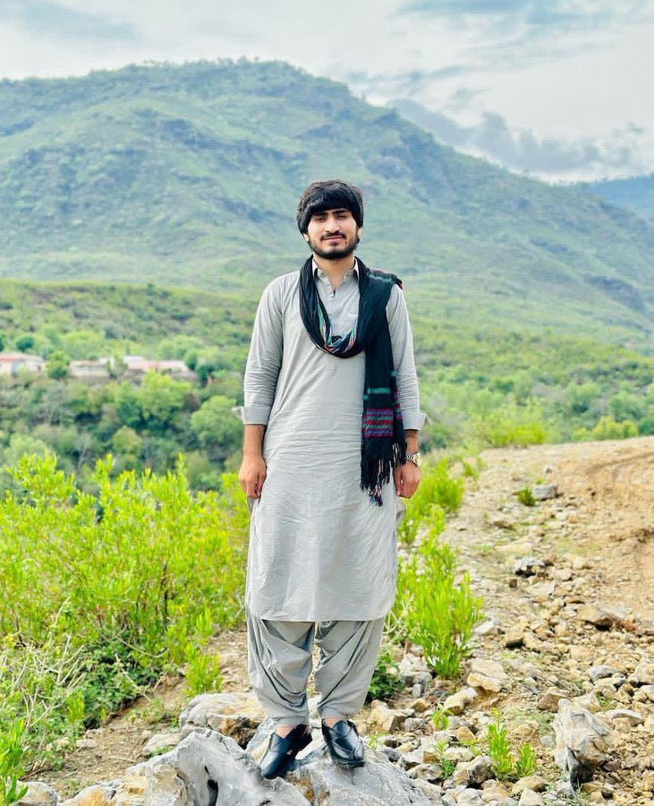 faisal___bAloch's tweet photo. The states fascist abductions must end.
Every Baloch student you abduct proves that the "state" is just a gang of murderers hiding behind uniforms.
#ReleaseSaeedBaloch
#SavwBalochStudents https://t.co/qtNDPYG7N9