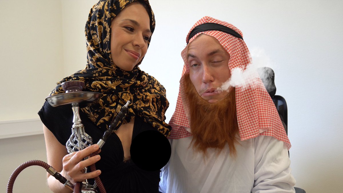 Ny sketch på Youtube! 
Möt Hasse Al Salami som jobbar som handikappad gängkriminell i Sverige för den Iranska regimen: youtu.be/fGsVNfsSWJk?si…
