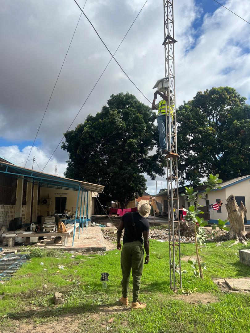 This week, our team is out with partners from the NEA, servicing air sensors in Yundum airport, Gunjur, Tanji, and Kartong. Next week: Soma, Farafenni, Brikama Ba, and Basse! This partnership builds skills in installing, maintaining, and using #AirQuality data. <a href="/IQAir/">IQAir</a> <a href="/UChiEnergy/">Energy Policy Institute at UChicago</a>
