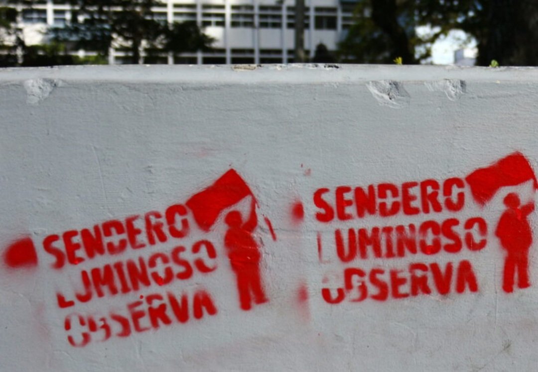 PIERO_CALANDRE's tweet image. ¡OJO AL POST!
🚨🚨🚨🚨🚨🚨

Previo al &quot;banderazo de salida&quot; de la impresentable de PILAR CISNEROS, aparecen grafitis contra el DES-GOBIERNO en el Parque Morazán.
🔥🔥🔥👇🏻👇🏻👇🏻🔥🔥🔥