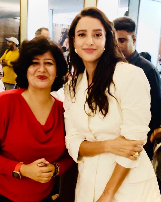 Neelima Kulkarni (@starneelima) on Twitter photo उस पार मिलना था, चलो इस पार तो मिल गये❤️
Met <a href="/tripti_dimri23/">Triptii Dimri</a> for the first time and her vibe was too good
Such a sweet soul , grounded person with clarity in thoughts and dreams in her eyes.
Best wishes for Dhadak 2 and upcoming movies❤️❤️
#triptidimri #dhadak2 उस पार मिलना था, चलो इस पार तो मिल गये❤️
Met <a href="/tripti_dimri23/">Triptii Dimri</a> for the first time and her vibe was too good
Such a sweet soul , grounded person with clarity in thoughts and dreams in her eyes.
Best wishes for Dhadak 2 and upcoming movies❤️❤️
#triptidimri #dhadak2