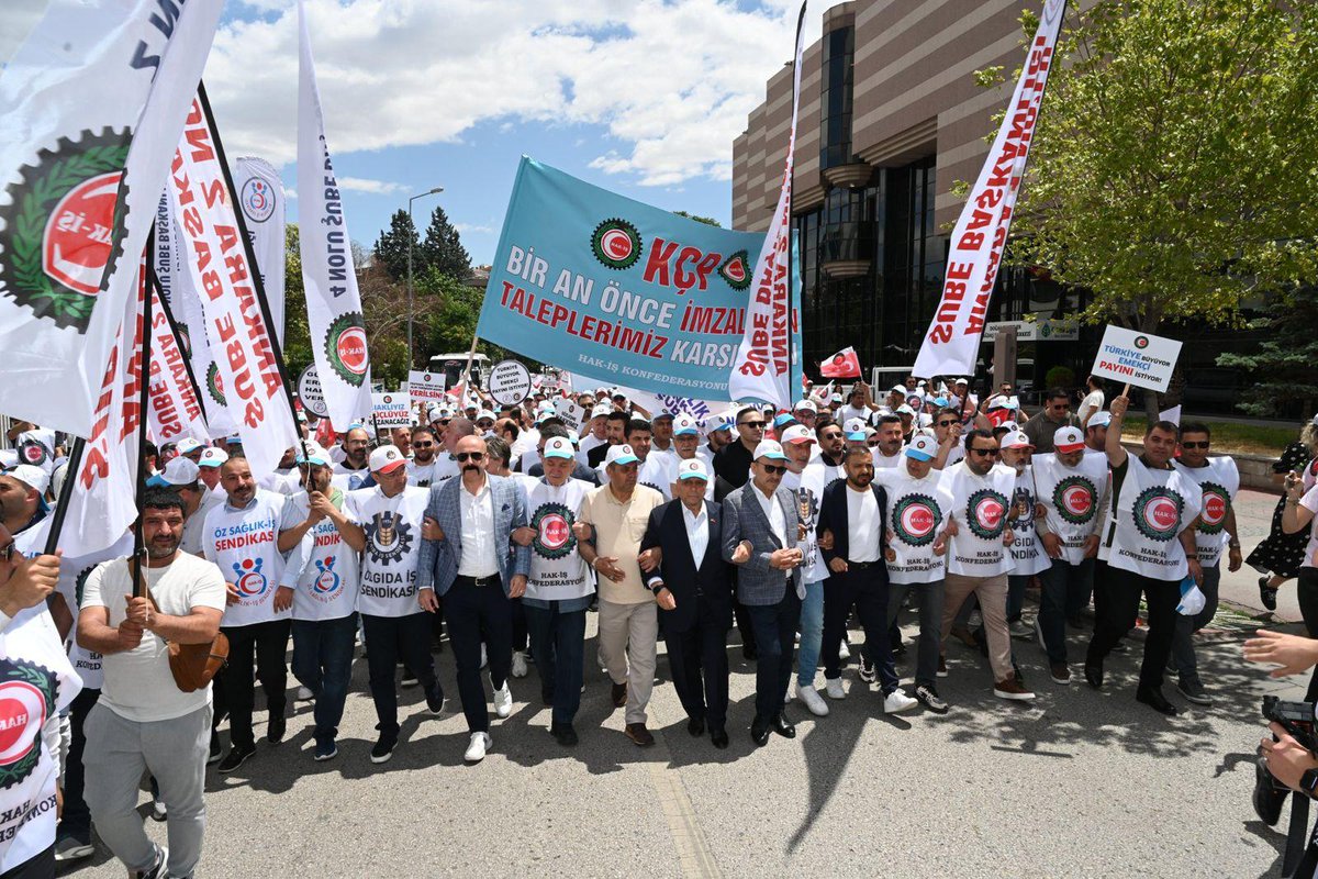 Yetimi, engelliyi, dezavantajlı grupları yaşatanlar yaşamakta zorlanıyor! #işçimüjdebekliyor  <a href="/MahinurOzdemir/">Mahinur Özdemir Göktaş</a>  <a href="/tcailesosyal/">T.C. Aile ve Sosyal Hizmetler Bakanlığı</a> <a href="/tcbestepe/">T.C. Cumhurbaşkanlığı</a> <a href="/HMBakanligi/">T.C. Hazine ve Maliye Bakanlığı</a> <a href="/csgbakanligi/">T.C. Çalışma ve Sosyal Güvenlik Bakanlığı</a>