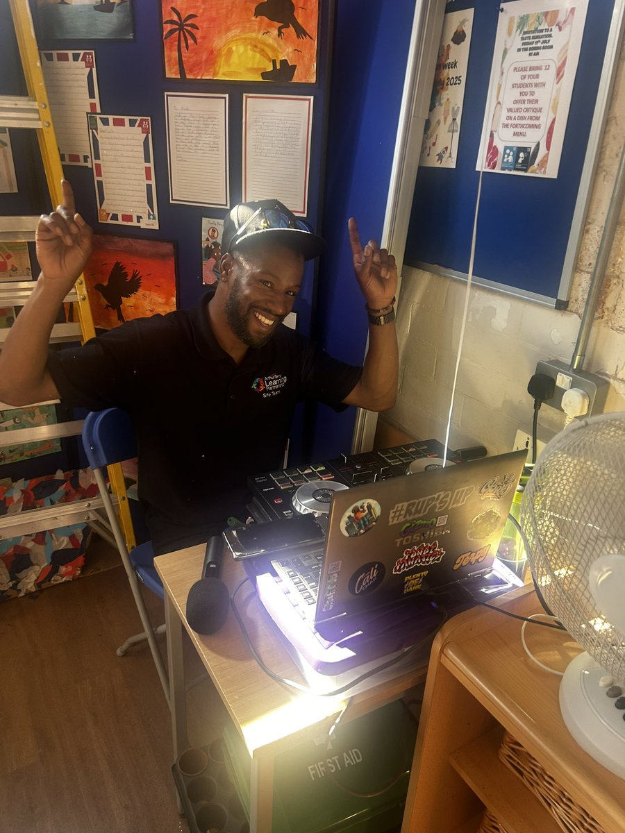 Our caretaker is cooler than your caretaker! Thank you so much Mr Cole for DJing for our Year 6 prom 🤩