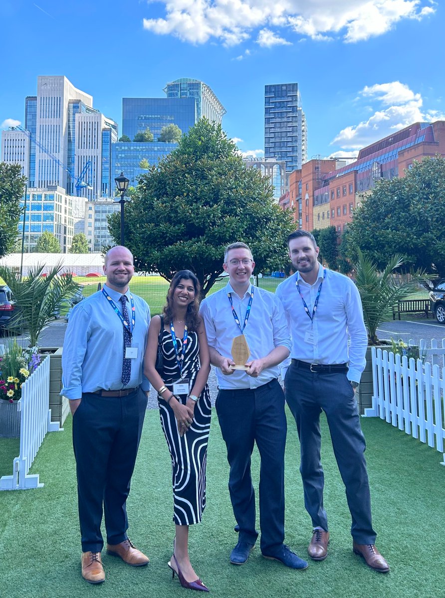 WhiteRoseEd's tweet image. Proud winners of the 2025 Exporter Of The Year Award at BESA! 🏆
A big achievement for White Rose, thank you to our wonderful team for all the incredible effort that went into winning this award ⭐️
Thank you to everyone at @BESAtweet for a wonderful event ☀️
#besaawards