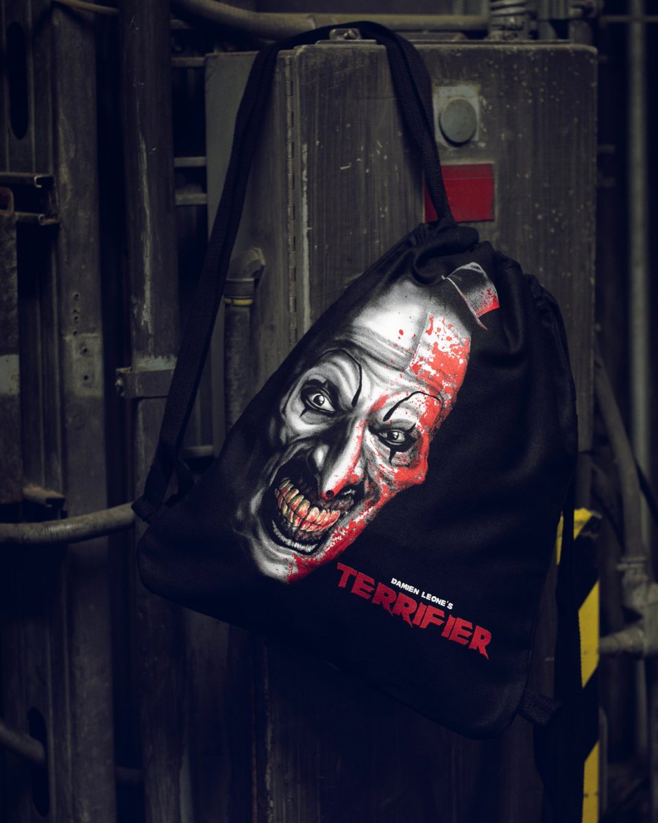 HorrorNights's tweet image. no clowning around
look terrifyingly good with killer new merch