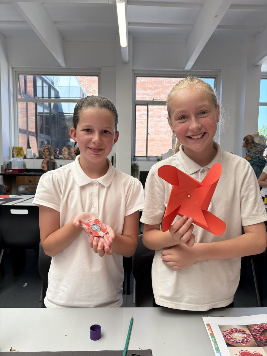 BHSP874's tweet image. A fantastic morning for the @exceed leadership team learning about sustainability and starting Remembrance Day art work 😍 Thank you for having us @officialhallx 🙌🏻