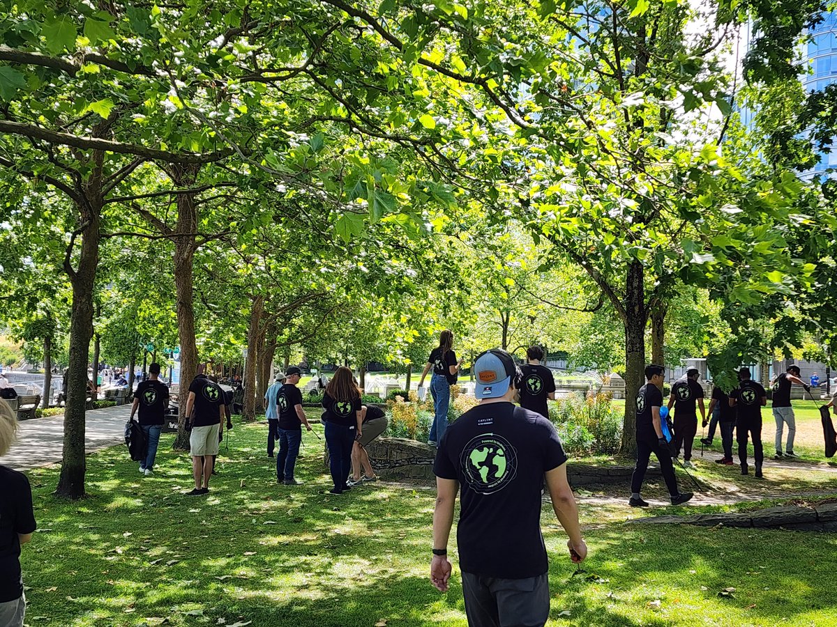 caylentinc's tweet image. Oh Canada West! What a week! 🇨🇦 

Our west coast Canadian Cayliens gathered in beautiful Vancouver for two incredible days of collaboration, connection, and community. Together, they participated in a consulting workshop that flexed their problem-solving muscles, played…