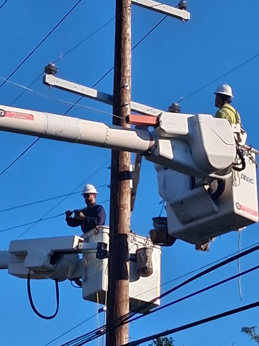 Power for residents in Green Acres/Miranda Ave was restored around 8:35pm on July 10. Thank you for your patience as CPAU &amp; PG&amp;E worked together to restore safe conditions to the area, clear debris, repair the utility pole, &amp; restore service. PaloAlto.gov/OutageMap