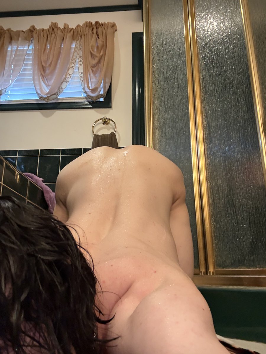 The way i wanna arch my for a man rn.