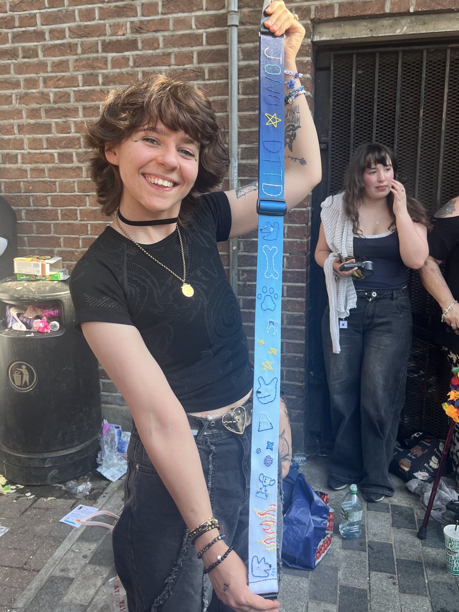 BluesDogDays's tweet image. Don’t Tell The Dog guitar strap finished! @JonoScooter come and get it King, it’s calling your name!