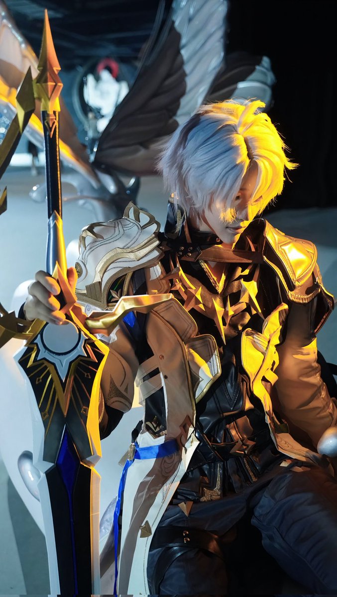 SarielSse18771's tweet image. Phainon...please take a good rest if you can. #Phainon #cosplay #HonkaiStarRail