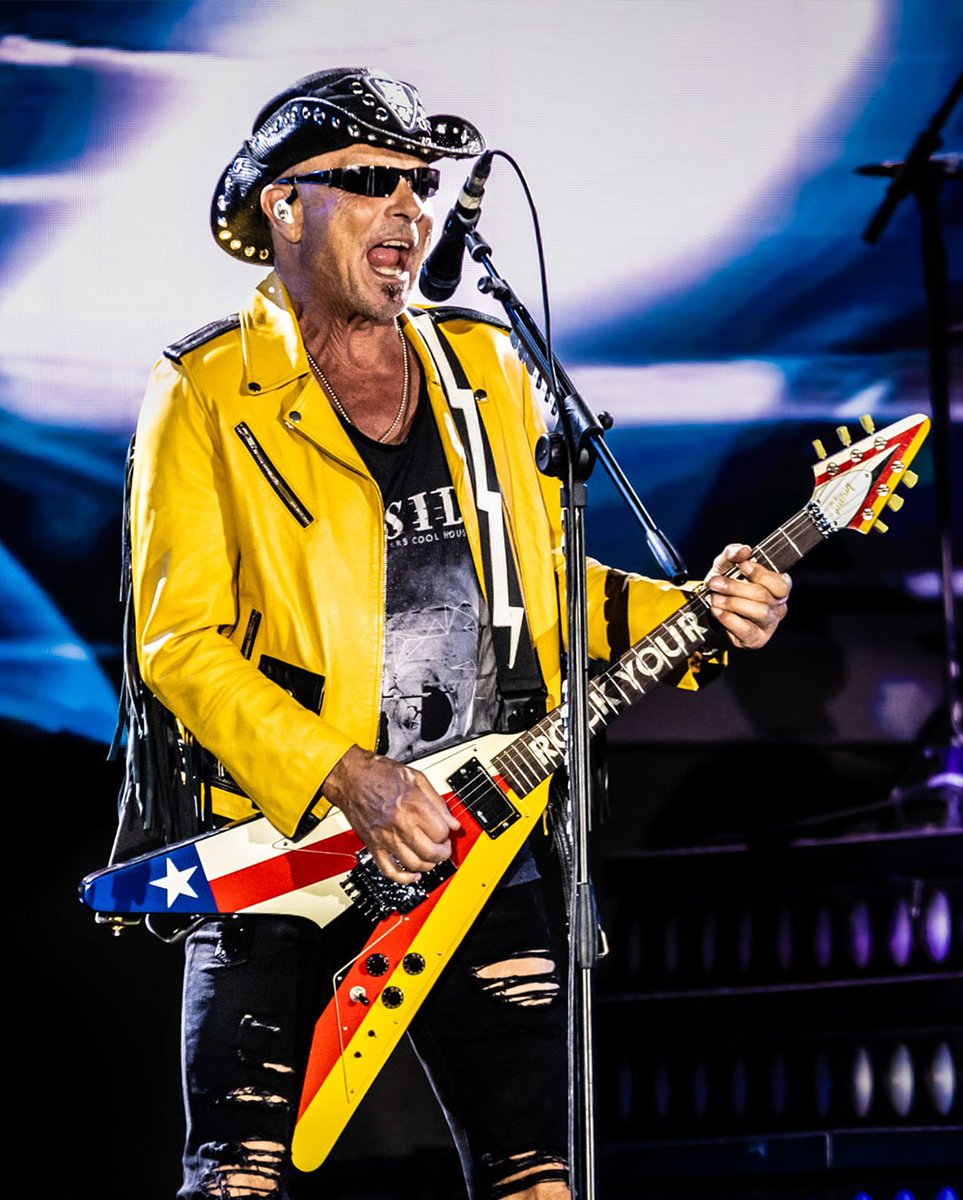 scorpions's tweet image. The Coming Home Tour rocks on!!! See you tonight Locarno. 🦂
🎟 The-Scorpions.com/tour
📸 @rockonitalia