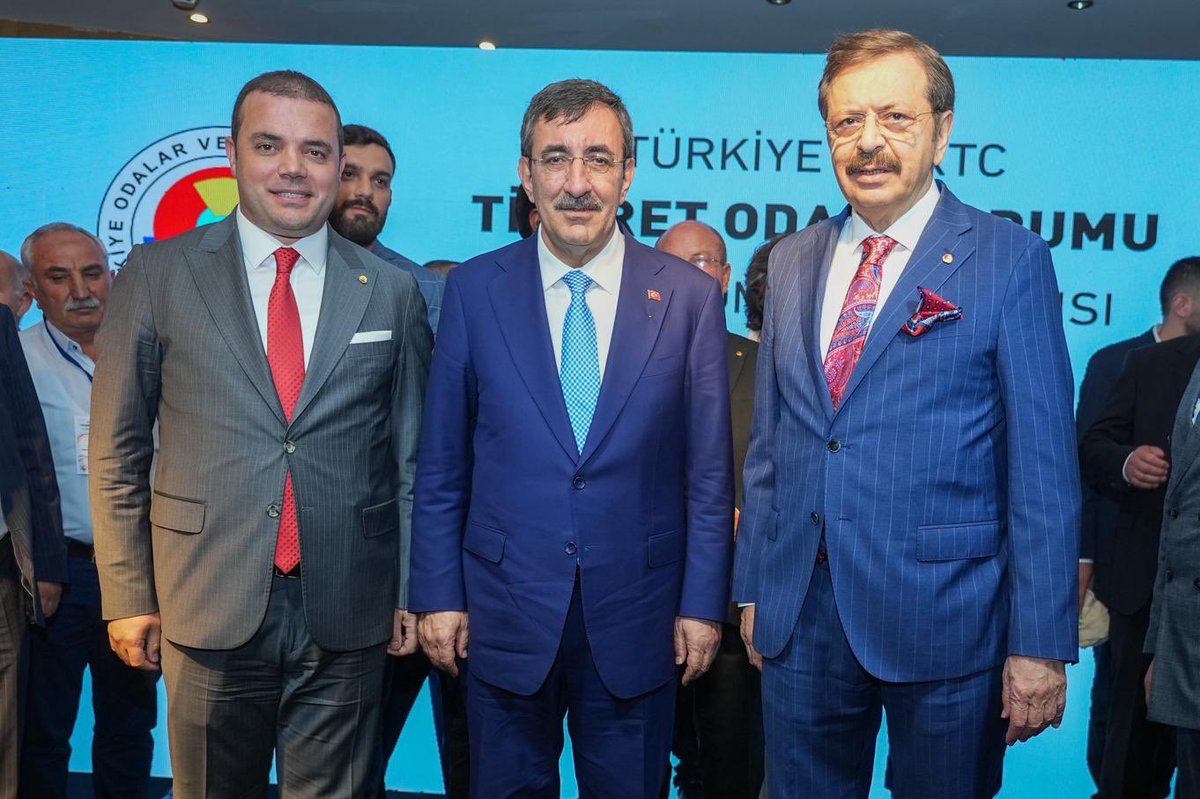 📍 Lefkoşa - KKTC

Kıbrıs Türk Ticaret Odası ve Türkiye Odalar ve Borsalar Birliği (TOBB) iş birliğinde, Kuzey Kıbrıs Türk Cumhuriyeti Cumhurbaşkanı Sayın <a href="/ErsinrTatar/">Ersin Tatar</a>, Cumhurbaşkanı Yardımcımız Sayın Dr. <a href="/_cevdetyilmaz/">Cevdet Yılmaz</a>, Kuzey Kıbrıs Türk Cumhuriyeti Meclis Başkanı Sayın Ziya