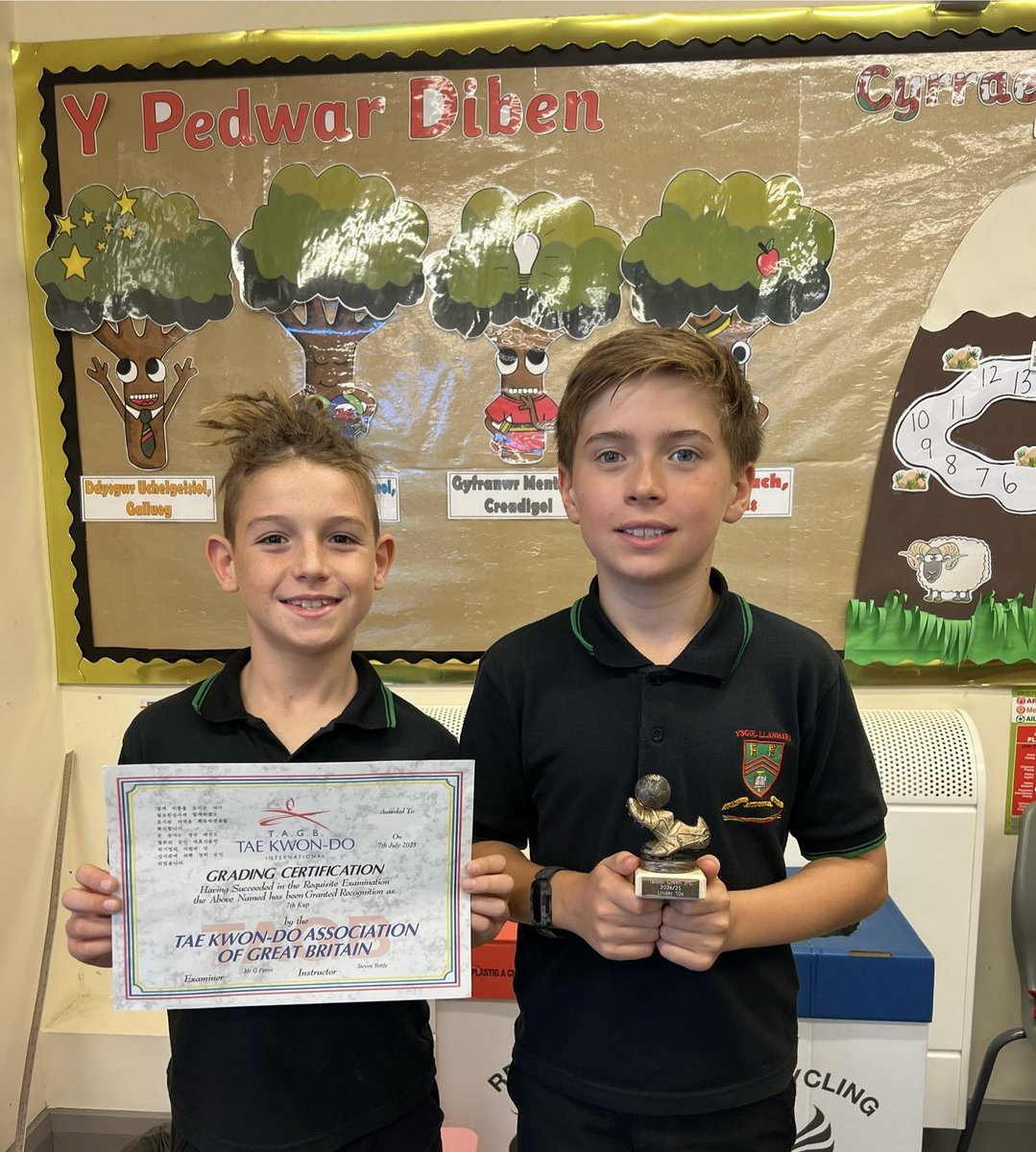 Llwyddiant tu allan i’r ysgol 🥇 Success outside of school <a href="/YsgolLlanhari/">Ysgol Llanhari</a>