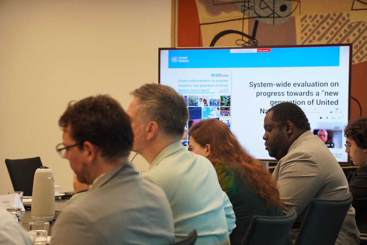 RwandaUN's tweet image. Today, @RwandaUN & @swiss_un co-hosted the soft launch of the system-wide evaluation report on progress toward a “new generation” of 🇺🇳 UN Country Teams.
Deputy PR, Mr. Robert Kayinamura underscored 🇷🇼’s call for stronger regional coordination, empowered resident coordinators &…