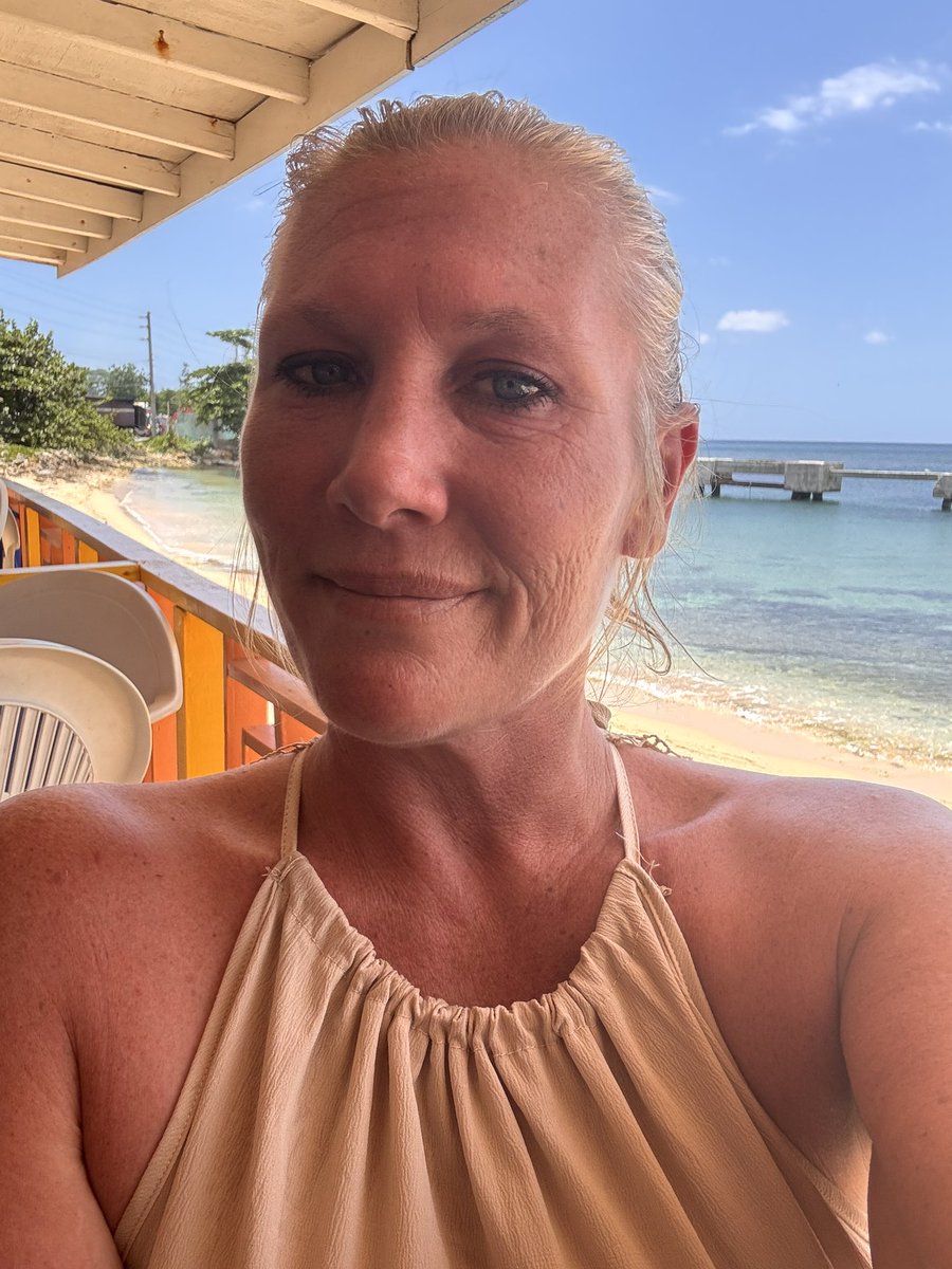 Thymeless tweet media