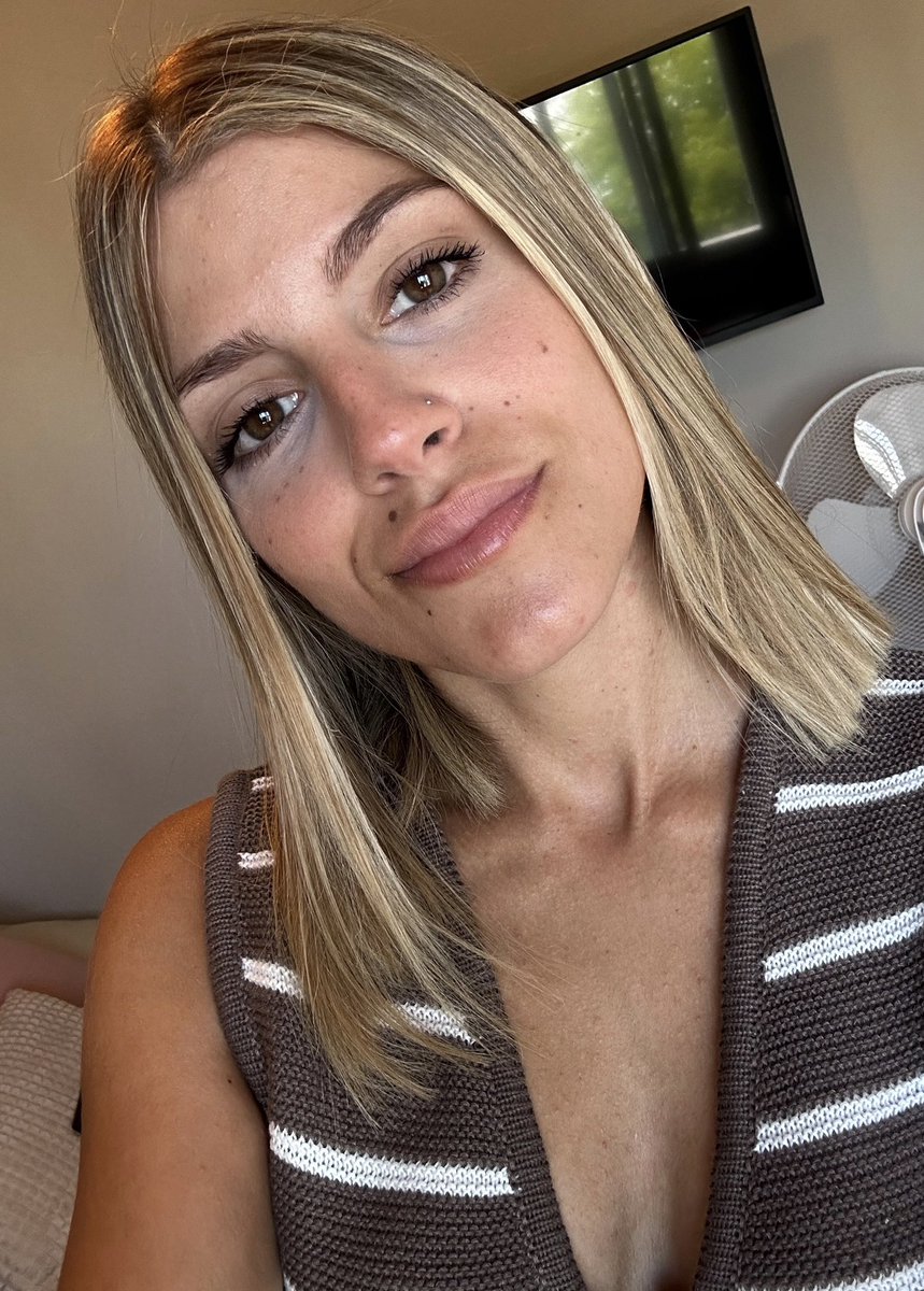veronicadzx's tweet photo. 💘💗 https://t.co/xHJhrakio0