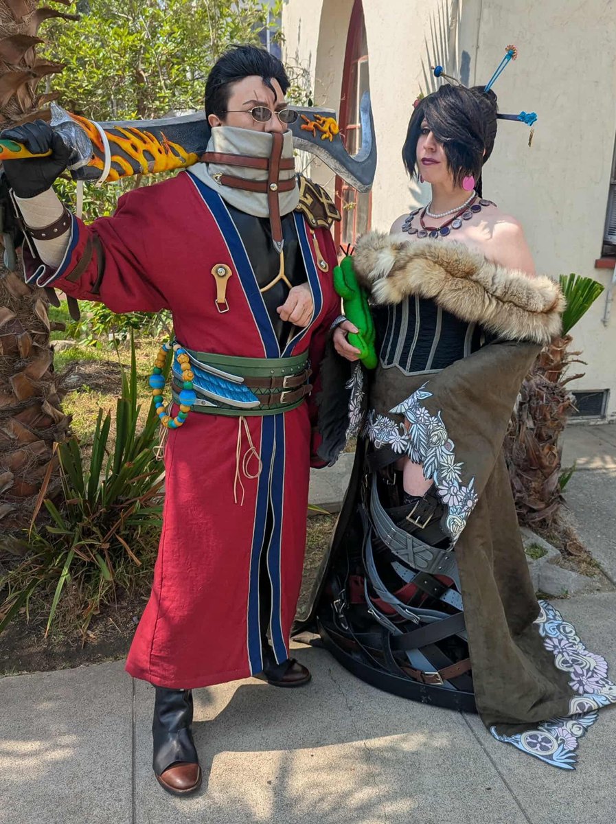 Watching <a href="/CDawgVA/">Connor</a> and <a href="/ironmouse/">ironmouse🇵🇷😈💖</a> power through FFX helped us while we were on our last leg crafting our Auron and Lulu cosplays