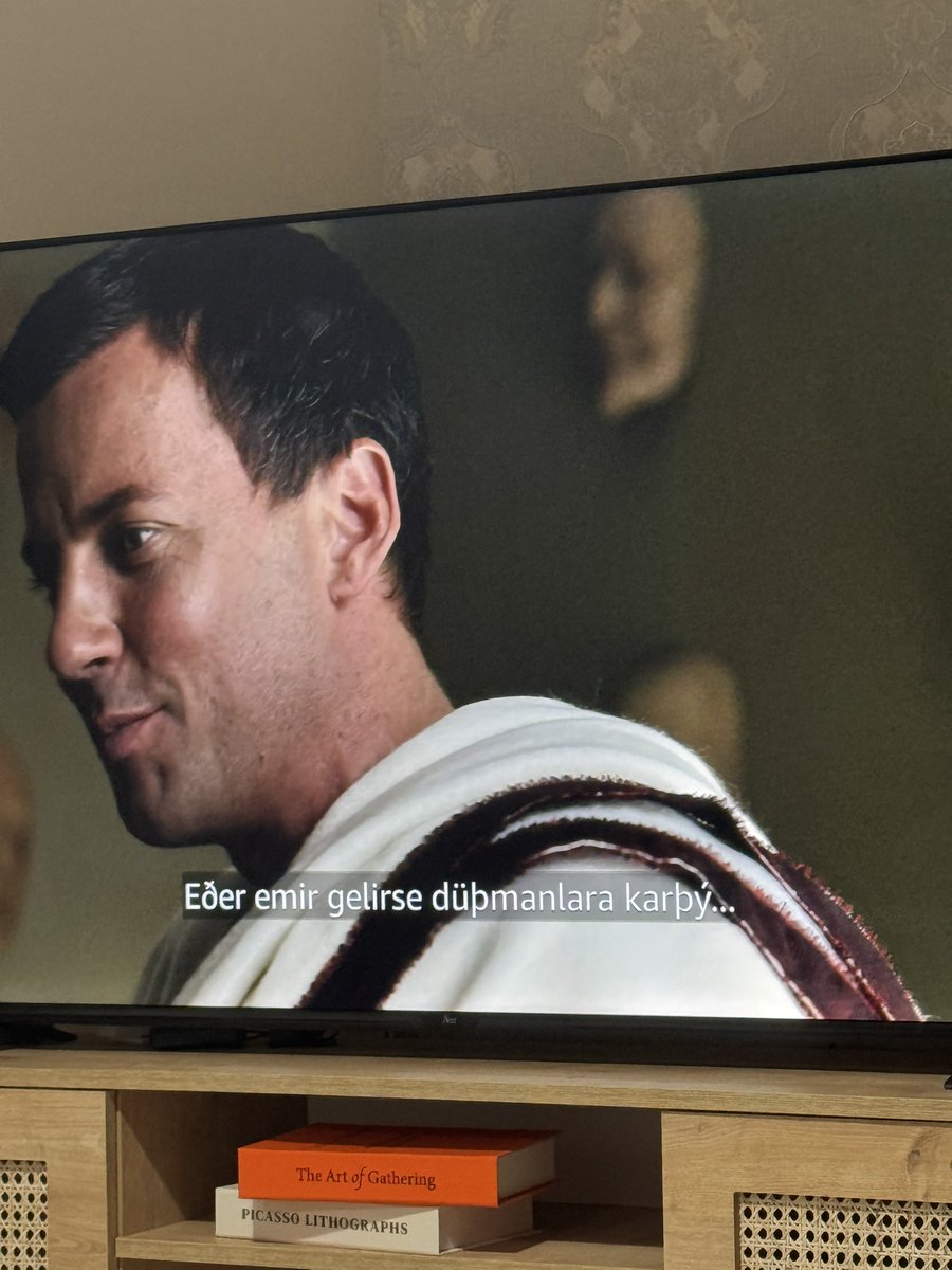 Kaçak izlemeyelim diyoruz ama Amazon’un yaptığı altyazıya bak içler acısı. <a href="/AmazonHelp/">Amazon Help</a> #amazonprime