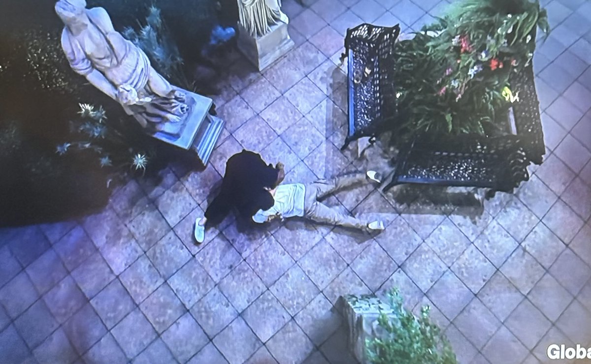 #yr 🇨🇦 spoiler Fri July 11 
The End 😩