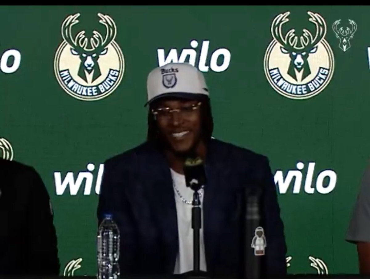 AlexGoldenNBA's tweet image. “My former team, we were just young and hungry. I look at this team as a veteran group of guys that just wanna wins by any means necessary…There’s a reason why guys wanna be here. Everybody sees the vision. They don’t re-sign just to do it. I just think there’s a real belief…