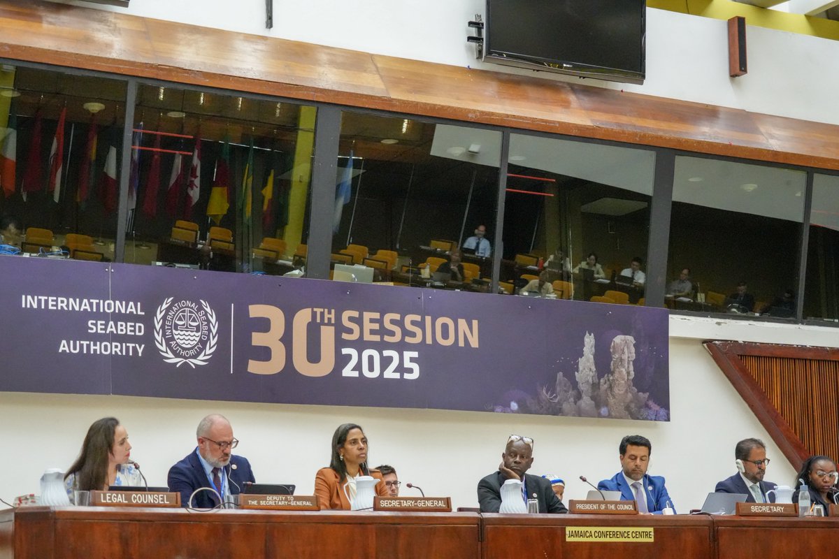 ISBAHQ's tweet image. #ISA30 Week 1 (7–10 July): Council made real progress on deep-sea mining rules, thanks to strong cooperation &amp;amp; tireless support from on-screen writers. 
MSG Leticia Carvalho: “The deep sea needs rules.” A robust Mining Code is taking shape. #MiningCode #OceanGovernance #UNCLOS