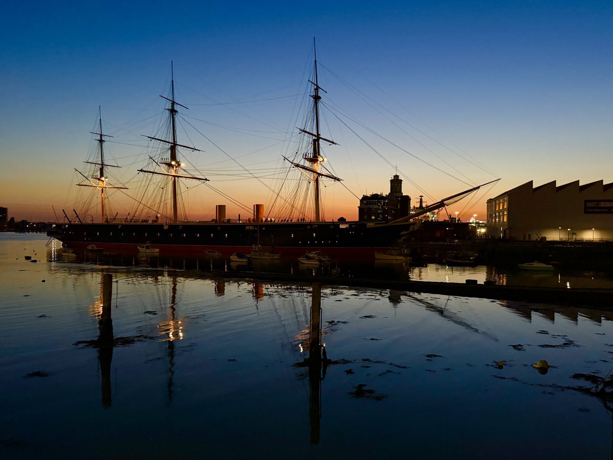 Quite the #skywatch in Pompey this evening.