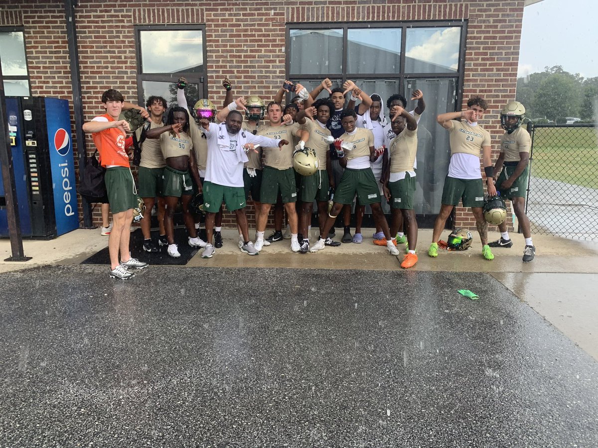 JamaleFoster's tweet image. Ridge Boyz Got Paid Today!!
Big Thank You To @NGUFootball1 For Having Us!!! #LDP,#LDFL!! 🔐