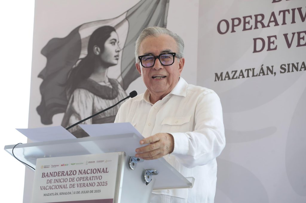 rochamoya_'s tweet image. Sinaloa abre los brazos este verano con lo mejor que tiene: su gente, su cultura y su vocación hospitalaria.
Desde Mazatlán, donde dimos el banderazo nacional del Operativo Vacacional Verano 2025, reafirmamos el compromiso de cuidar y acompañar a quienes nos visitan.
Con el…
