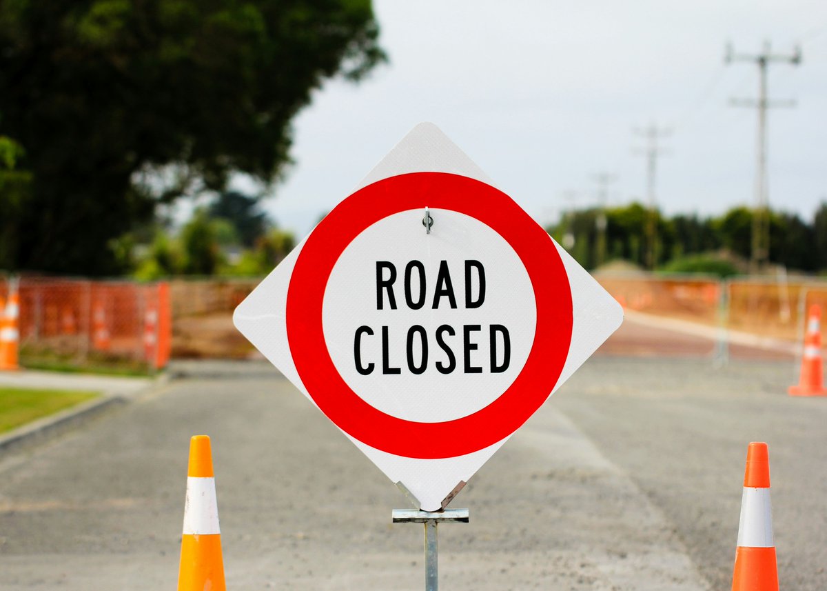 STLCityGov's tweet image. North Grand Blvd. between Cook Ave. and Windsor Pl. will be closed in both directions from July 14 to Aug. 11 for a water main replacement.
Detour signs and message boards are in place.