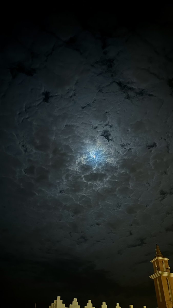 F9But's tweet image. 