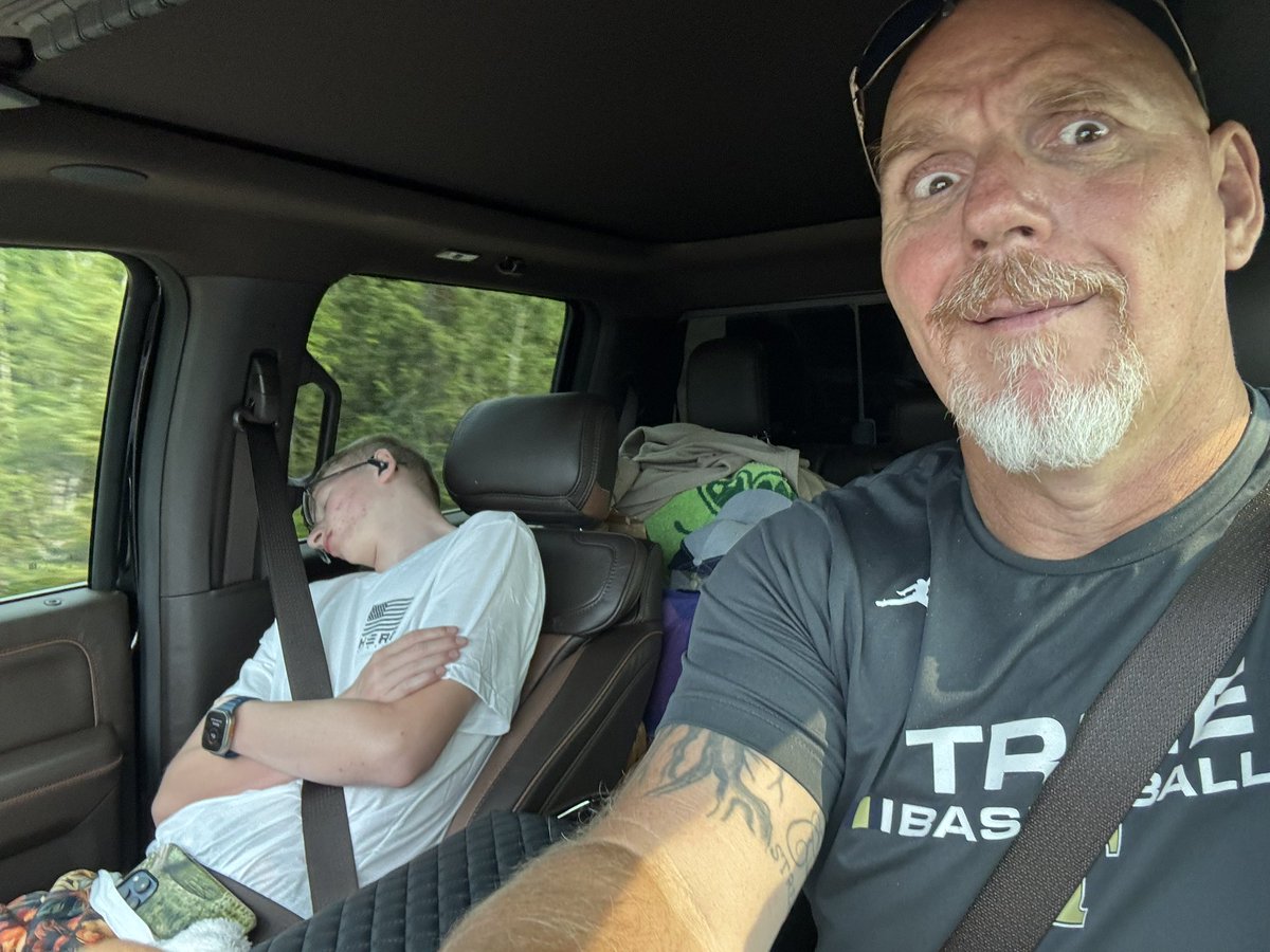 Coach Bentley tweet media