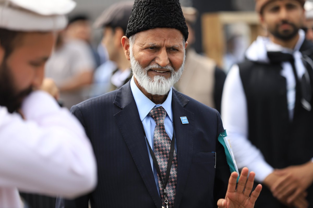 Scenes from the flag hoisting ceremony — marking the official start of the 47th Jalsa Salana Canada.

Side by side, the Canadian flag and Liwa-e-Ahmadiyyat were raised — a powerful symbol of loyalty to country and devotion to faith. A proud and blessed moment for all.